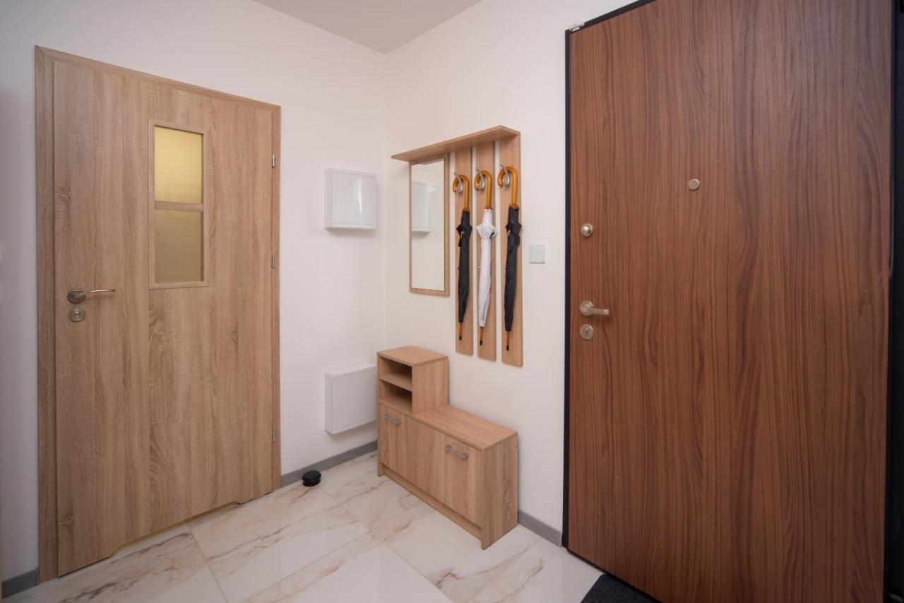 Maya'S Flats & Resorts 17 - Nadmotlawie غدانسك المظهر الخارجي الصورة